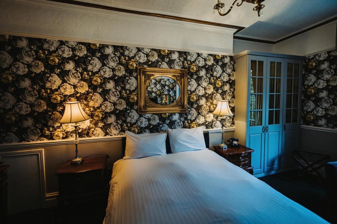 Brook Hall Hotel Childer Thornton Экстерьер фото