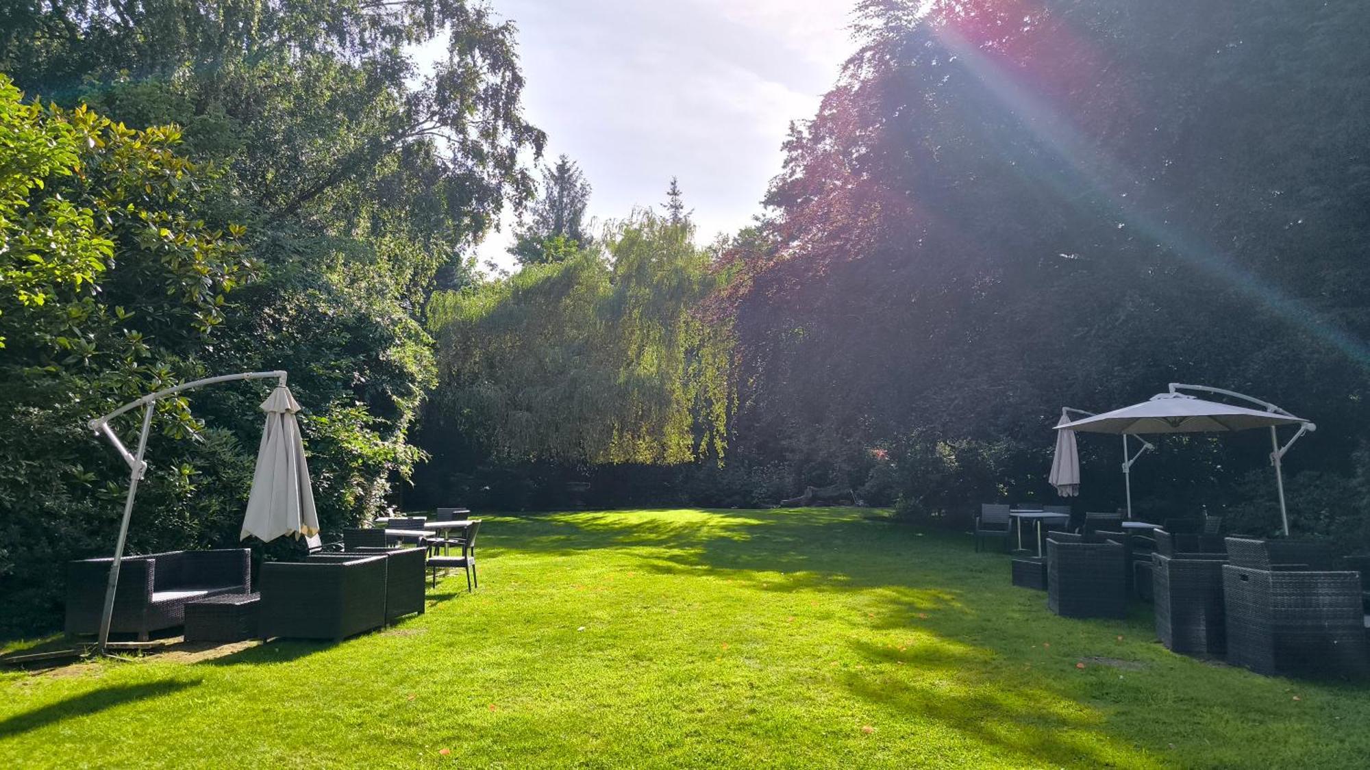 Brook Hall Hotel Childer Thornton Экстерьер фото