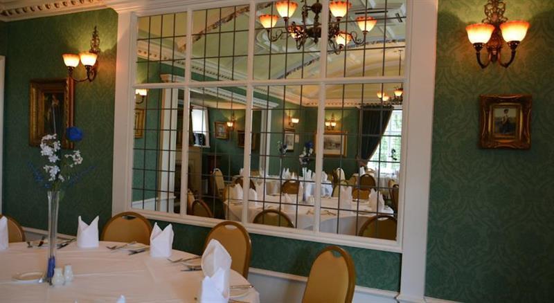 Brook Hall Hotel Childer Thornton Экстерьер фото